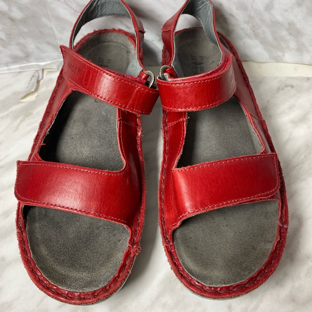 Sz 6 NAOT BLOOM ZINNIA WOMENS SANDALS POPPY LEATHER COLOR